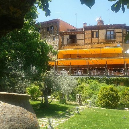 Hotel La Casa Del Cura De Calatañazor Extérieur photo